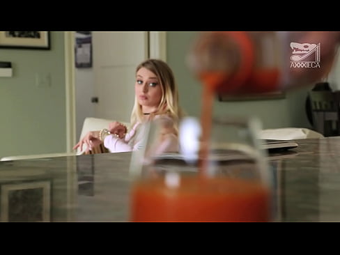 ❤️ විශාල තන පුඩු සහ තද පුකේ ඇති උණුසුම් ගැහැණු ළමයා පරාජිතයාගෙන් කුකුළා ලබා ගනී, නමුත් ඉතා අපහසු වේ ️❌ Porno vk අප වෙත  ❌️